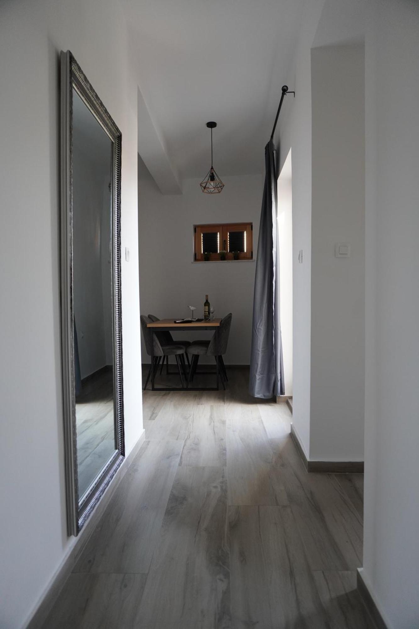 Fjaka Apartments & Rooms 希贝尼克 外观 照片