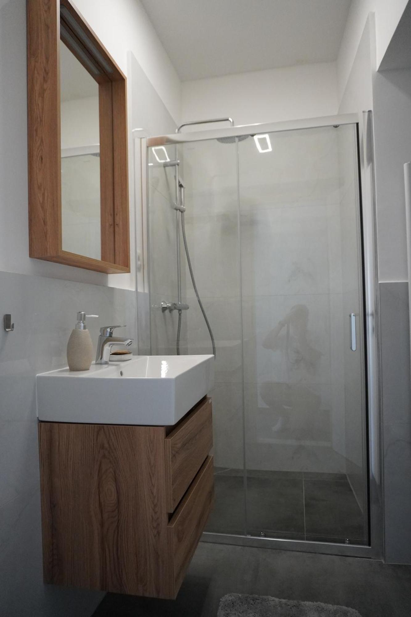 Fjaka Apartments & Rooms 希贝尼克 外观 照片